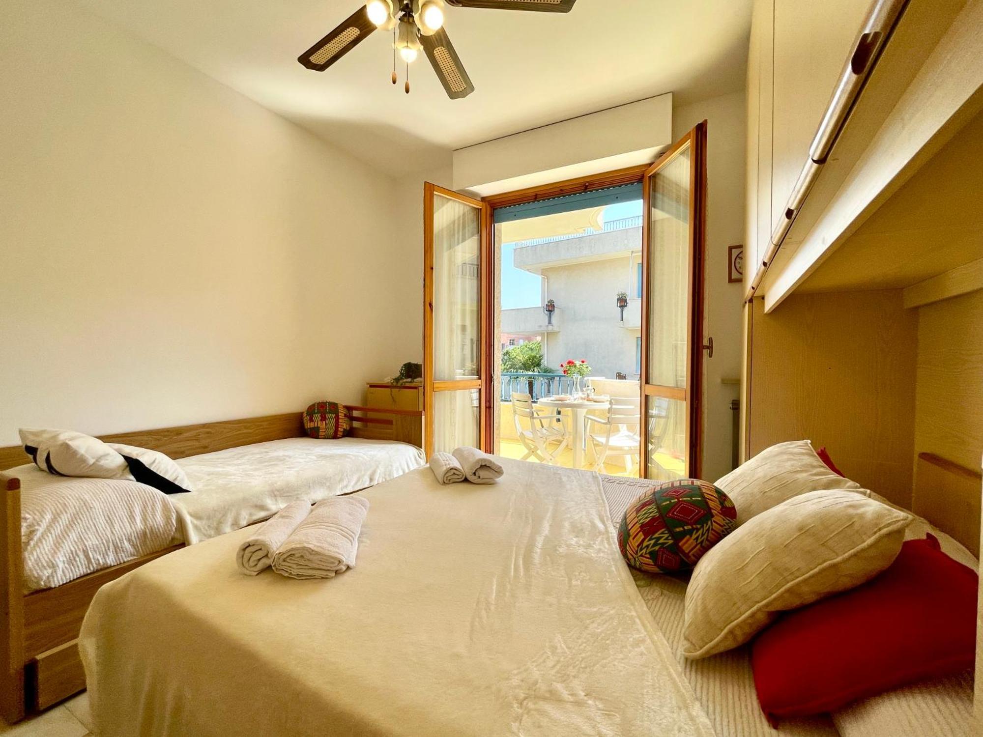 2 Locali A 600 Mt Dal Mare - Free Parking Apartment Ceriale Exterior photo